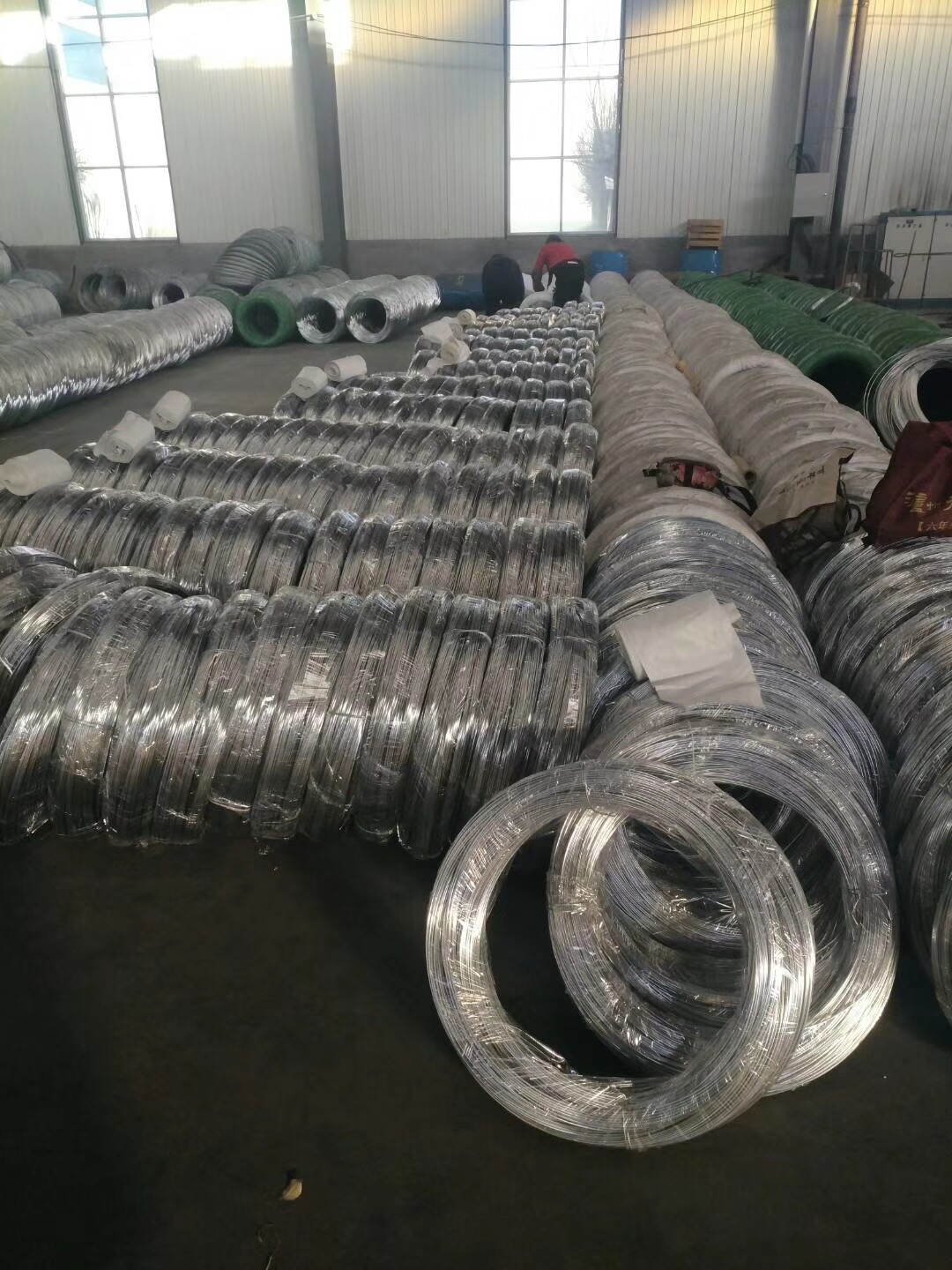 鍍鋅鐵絲批發(fā)供應(yīng)